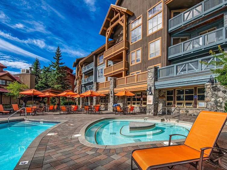 637B-2036 London Lane, Whistler, BC, V8E 0N7 - 32