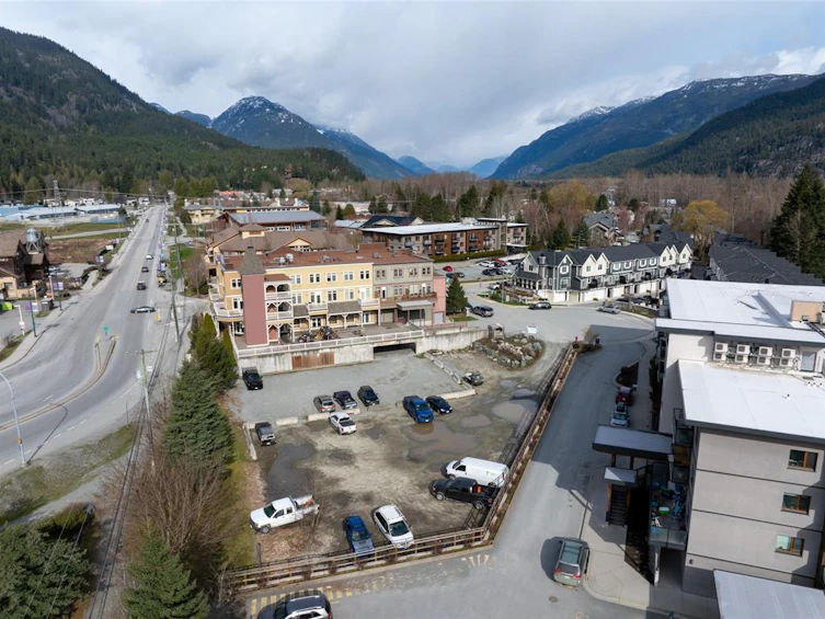 7340 Crabapple Court, Pemberton, BC, V0N 2L0 - 16