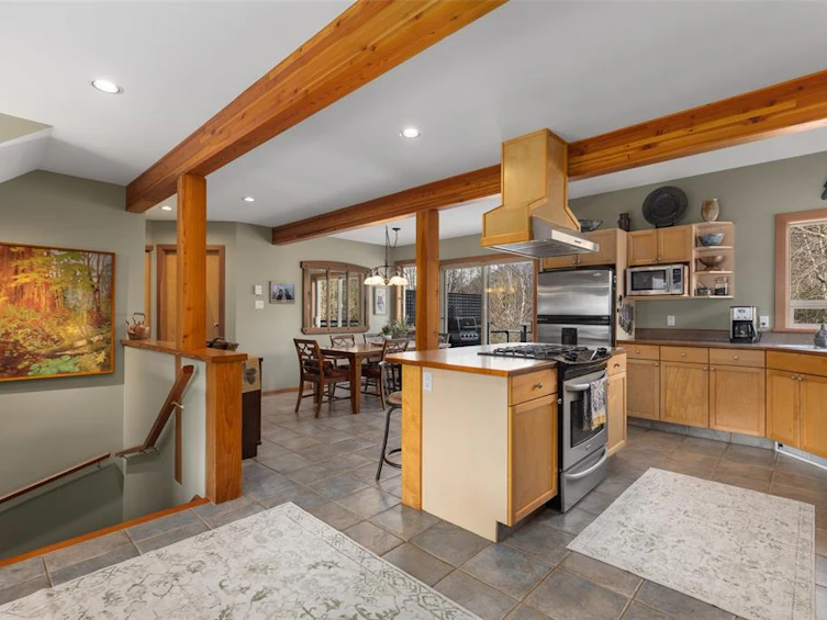 1423 Willow Drive, Pemberton, BC, V0N 2L0 - 10
