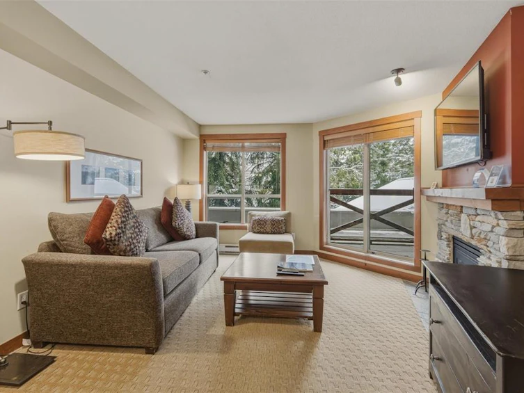 202-4653 Blackcomb Way, Whistler, BC, V8E 0Y9 - 2