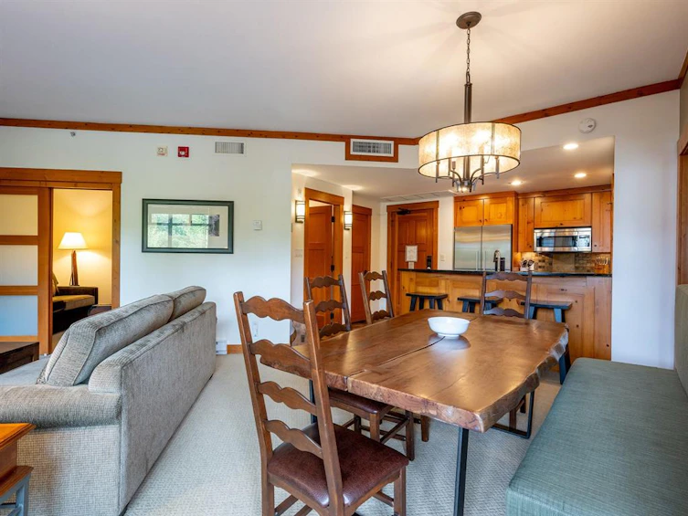 303-2202 Gondola Way, Whistler, BC, V8E 0M7 - 15