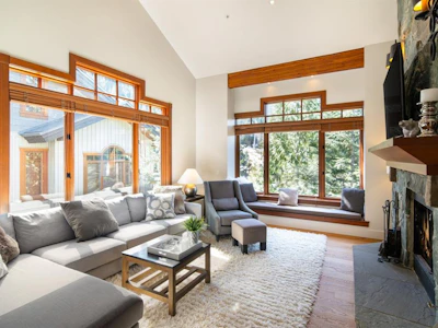 8-2500 Taluswood Place - 3
