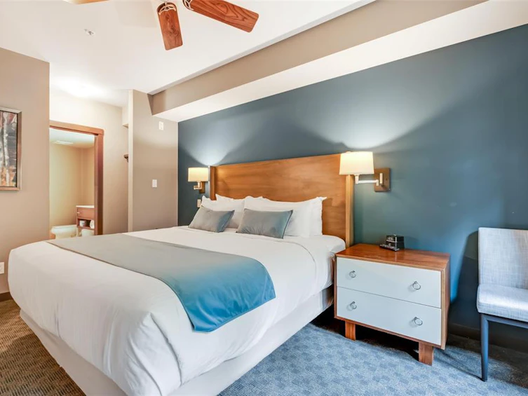 301B-2020 London Lane, Whistler, BC, V8E 0B6 - 15