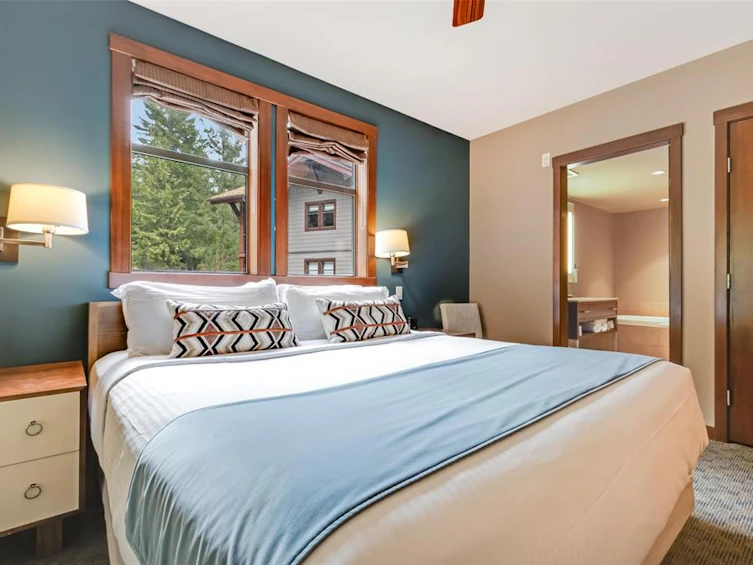 301B-2020 London Lane, Whistler, BC, V8E 0B6 - 10