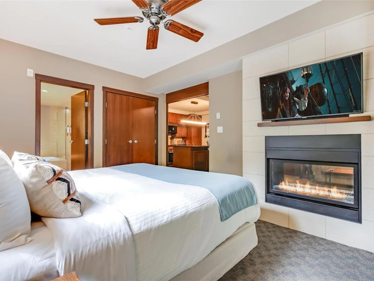 301B-2020 London Lane, Whistler, BC, V8E 0B6 - 9