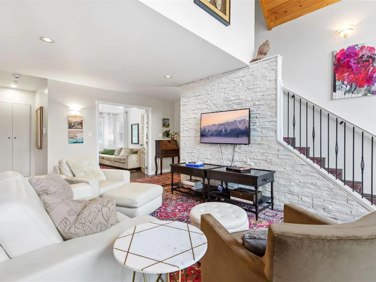 7467 Dogwood Street, Pemberton, BC, V0N 2L0 - 9