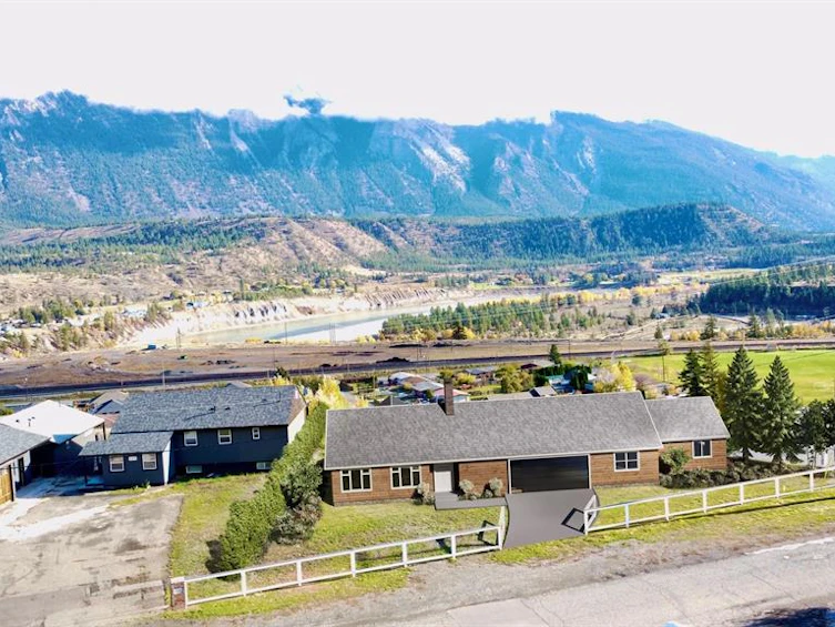 342 & 348 Mountain View Road, Lillooet, BC, V0K 1V0 - 7
