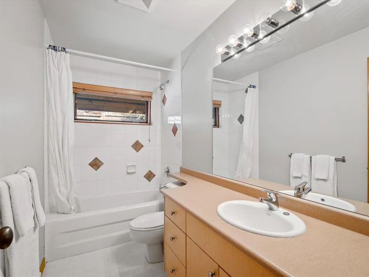 8107 Muirfield Crescent, Whistler, BC, V8E 1J7 - 35