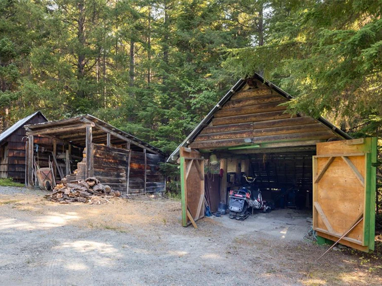 2873 Blackwater Road, Pemberton, BC - 22