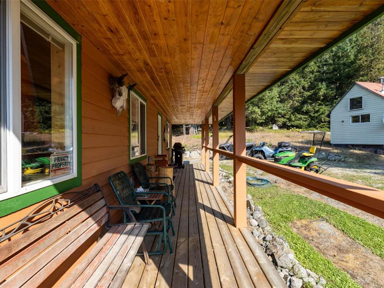 2873 Blackwater Road, Pemberton, BC - 15