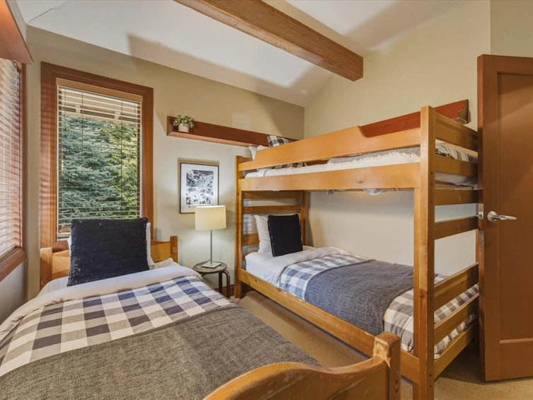 4827 Casabella Crescent, Whistler, BC, V8E 0Z4 - 19