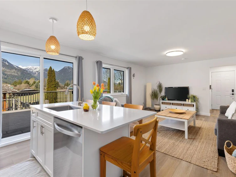 7569 Oberson Road, Pemberton, BC, V0N 2L0 - 37