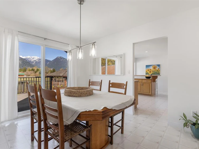 7569 Oberson Road, Pemberton, BC, V0N 2L0 - 13