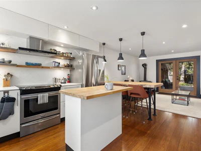 3-1470 Laurel Street - 4