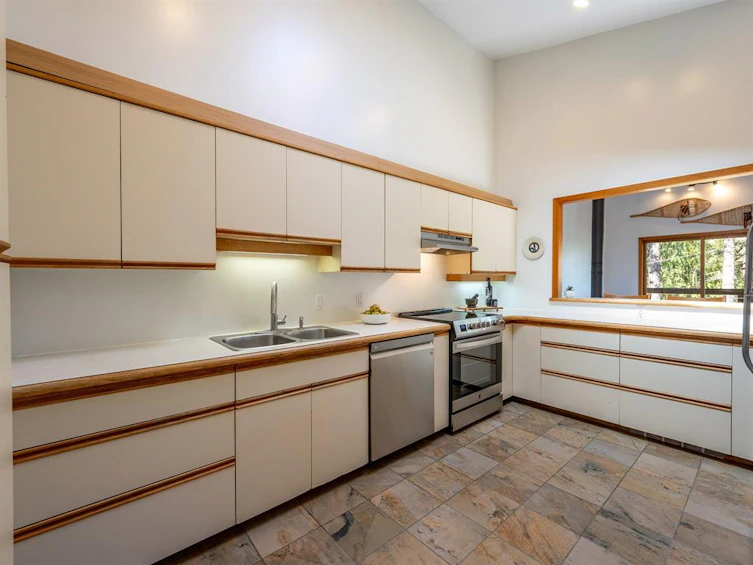 2315 Cheakamus Way, Whistler, BC, V8E 0A8 - 9
