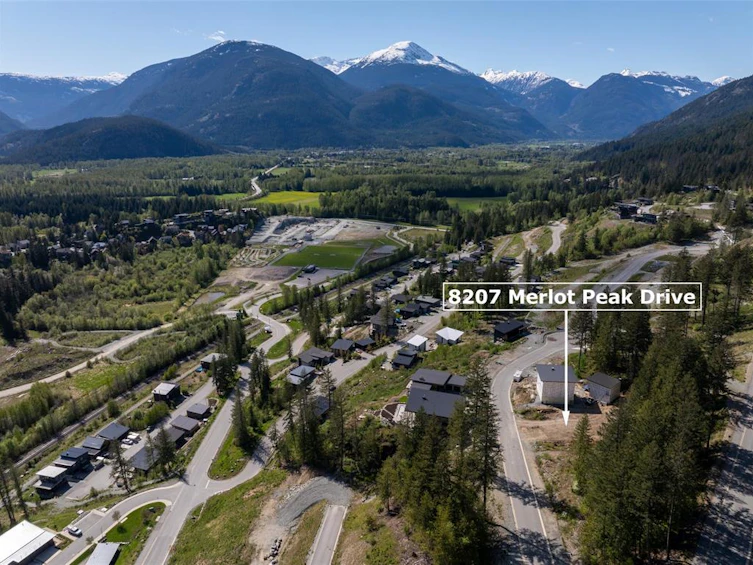 8207 Merlot Peak Drive, Pemberton, BC, V0N 2L3