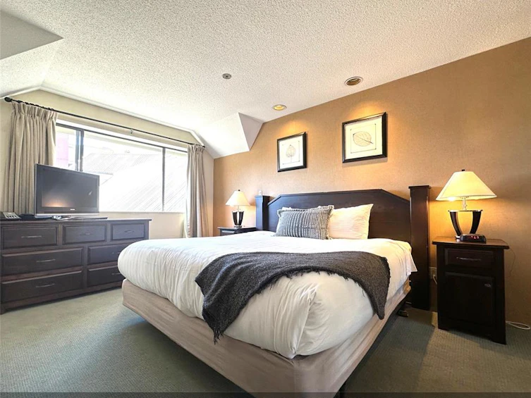 904-4293 Mountain Square, Whistler, BC, V8E 1B8 - 9