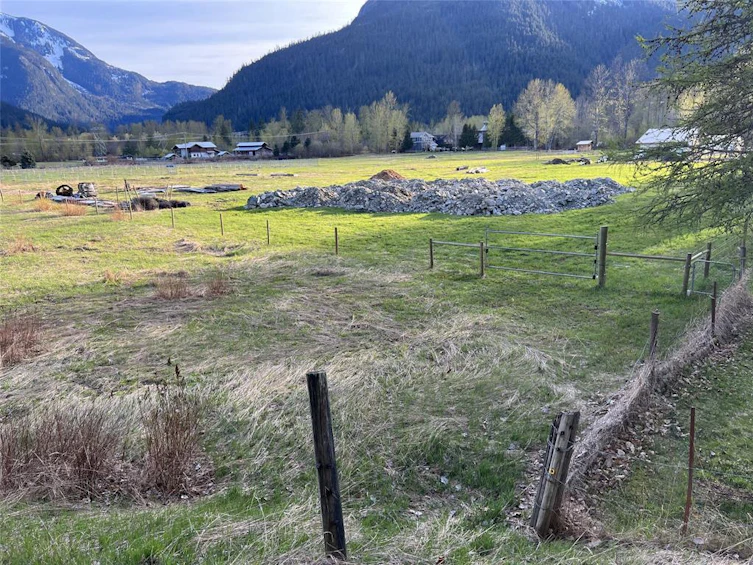 Lot 1-Lot 1 Fraser Road, Pemberton, BC, V0N 2L0 - 13