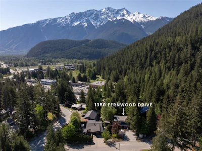 1350 Fernwood Drive - 2