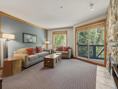 432C-2036 London Lane - 2