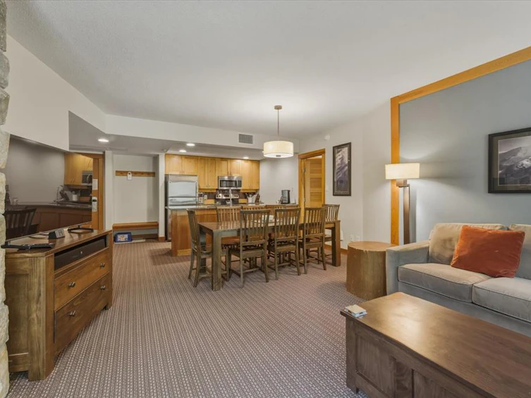 432C-2036 London Lane, Whistler, BC, V8E 0N7 - 4