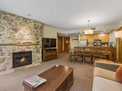 432C-2036 London Lane - 5