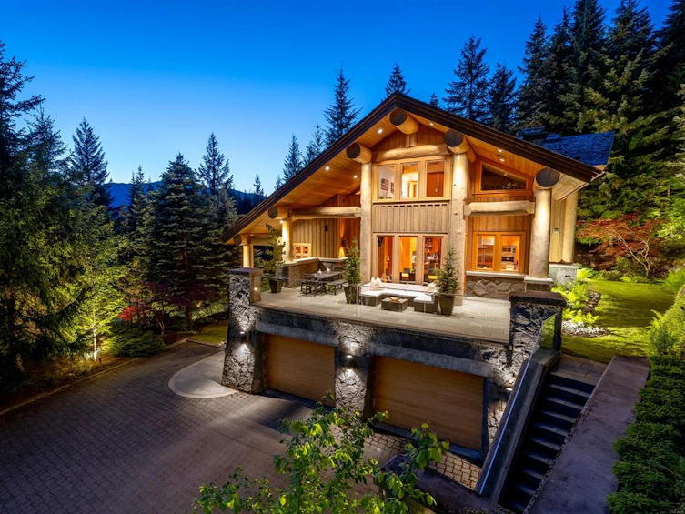 4673 Blackcomb Way, Whistler, BC, V8E 0Z3