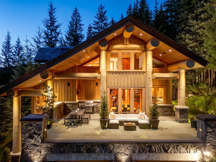 4673 Blackcomb Way, Whistler, BC, V8E 0Z3 - 3