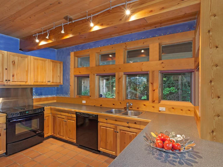 3319 Lakeside Road, Whistler, BC, V0N 1B3 - 14