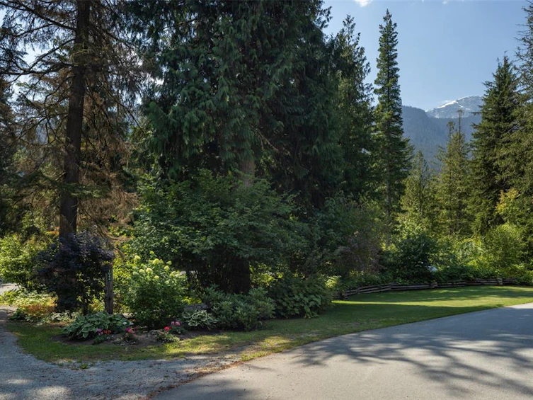 1044 Cedar Grove Lane, Pemberton, BC, V0N 2L2 - 39