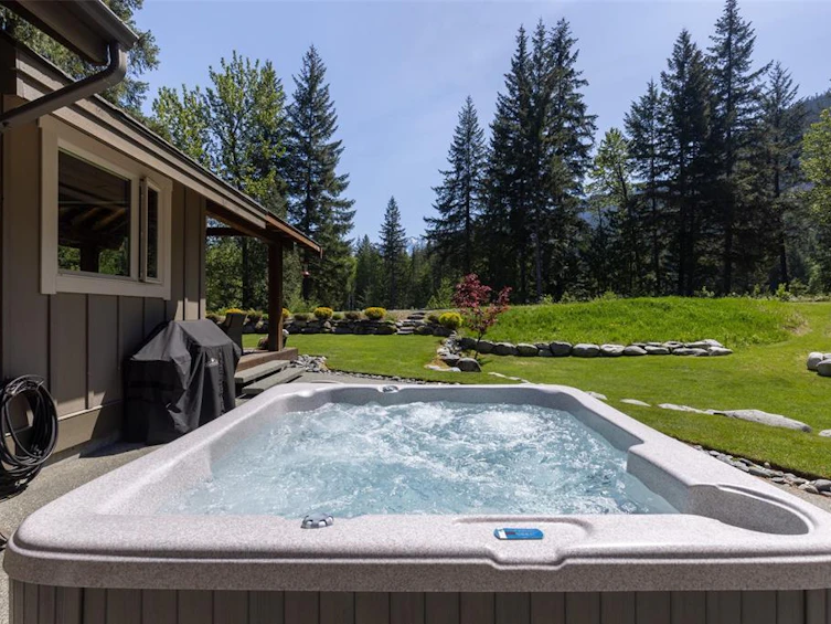 1044 Cedar Grove Lane, Pemberton, BC, V0N 2L2 - 17