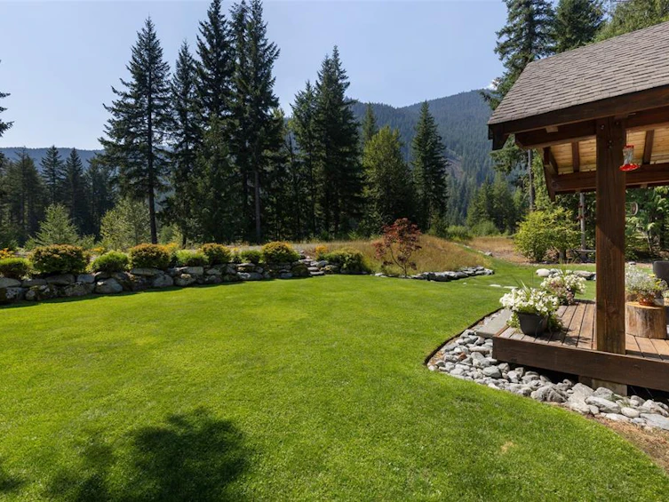 1044 Cedar Grove Lane, Pemberton, BC, V0N 2L2 - 16