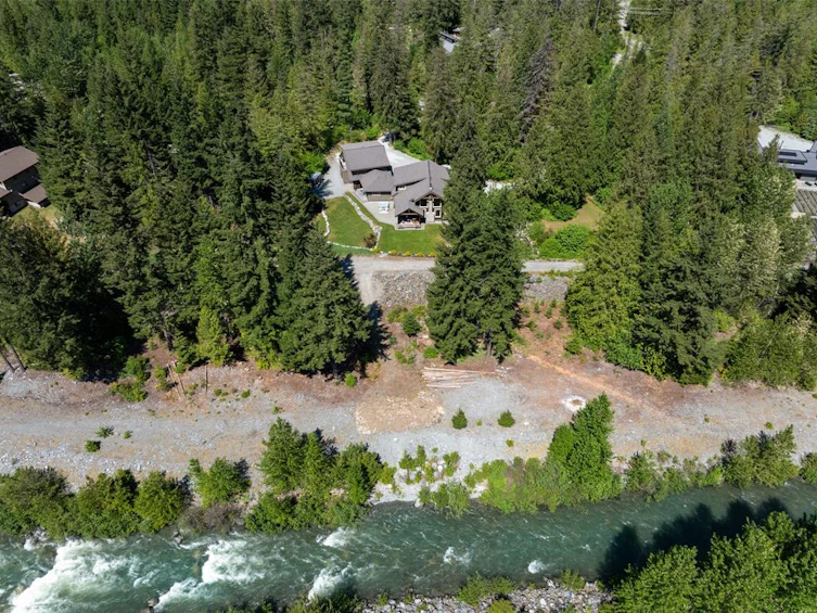 1044 Cedar Grove Lane, Pemberton, BC, V0N 2L2 - 39