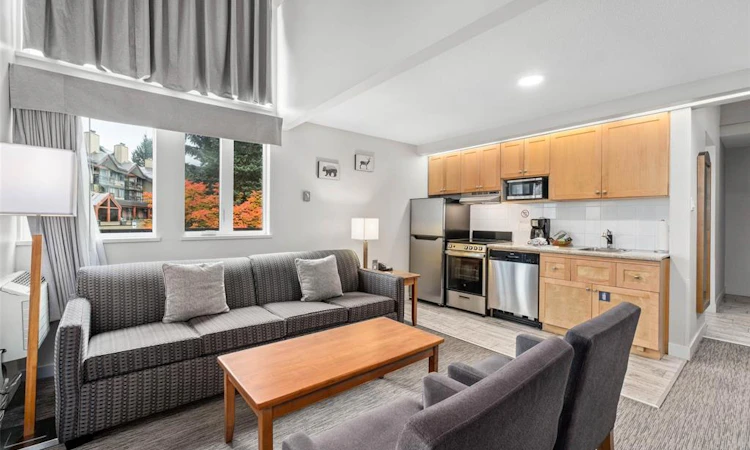 202-4420 Sundial Place