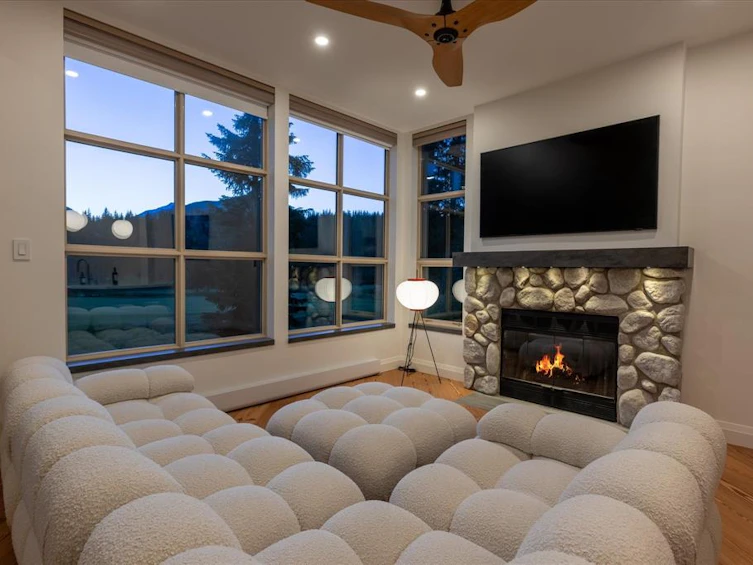 5-4644 Blackcomb Way, Whistler, BC, V8E 0H2 - 6