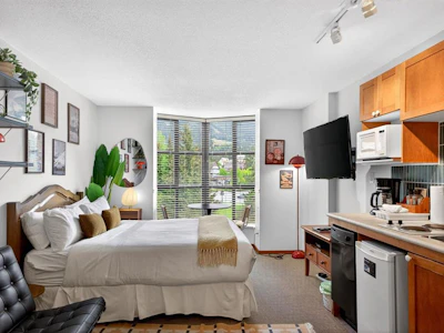 408-4315 Northlands Boulevard - 3