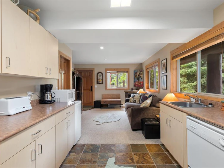 7270 Spruce Grove Circle, Whistler, BC, V8E 0E8 - 38