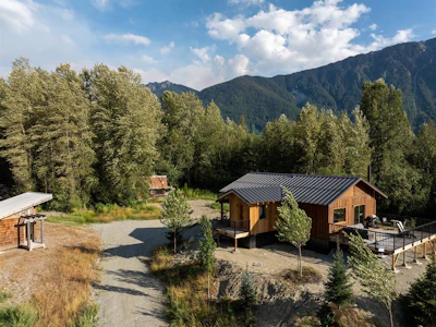 7320 Macrae Road - 5