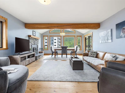 1482 Balsam Street - 3