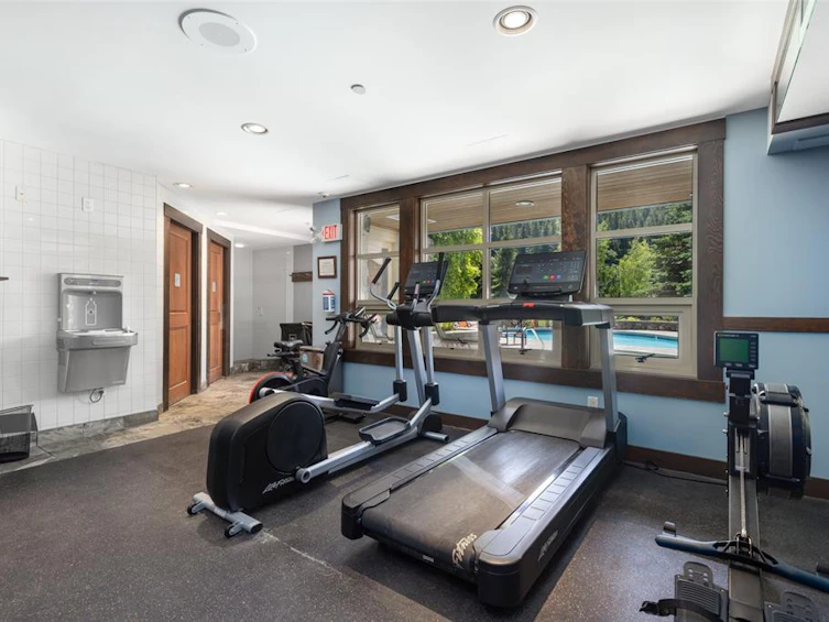 534C-2036 London Lane, Whistler, BC, V8E 0N7 - 40