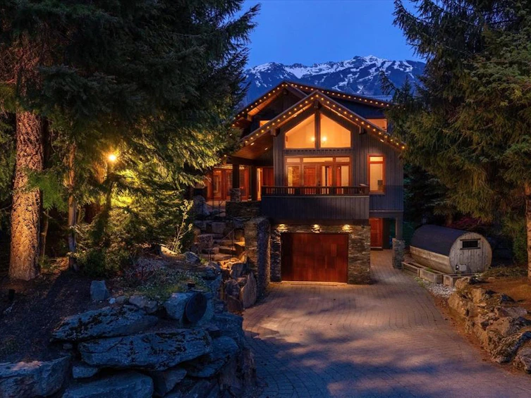 6260 Bishop Way, Whistler, BC, V8E 0C6