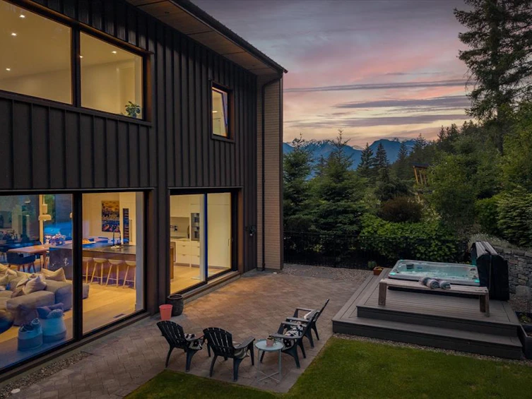 1704 Sugarloaf Place, Pemberton, BC, V0N 2L3 - 2