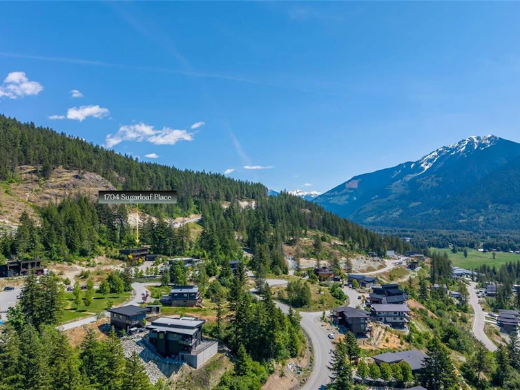 1704 Sugarloaf Place, Pemberton, BC, V0N 2L3 - 33