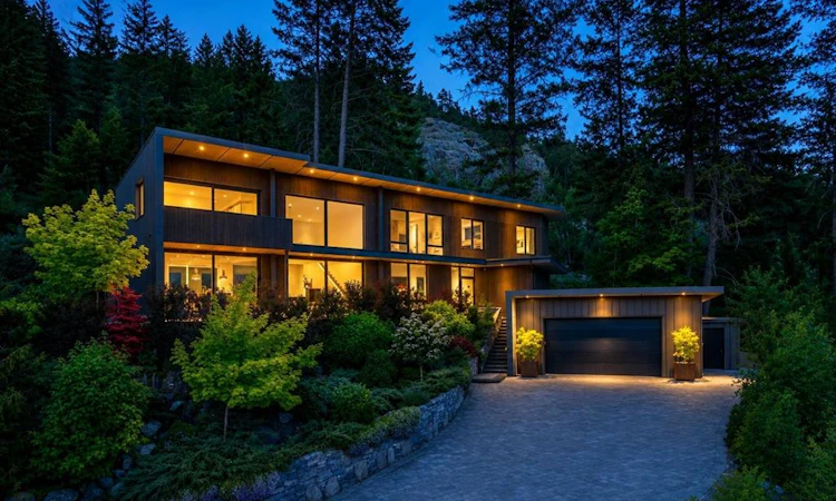 1704 Sugarloaf Place