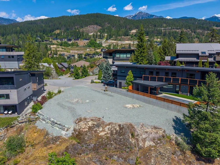 1770 Pinewood Drive, Pemberton, BC, V0N 2L3 - 5