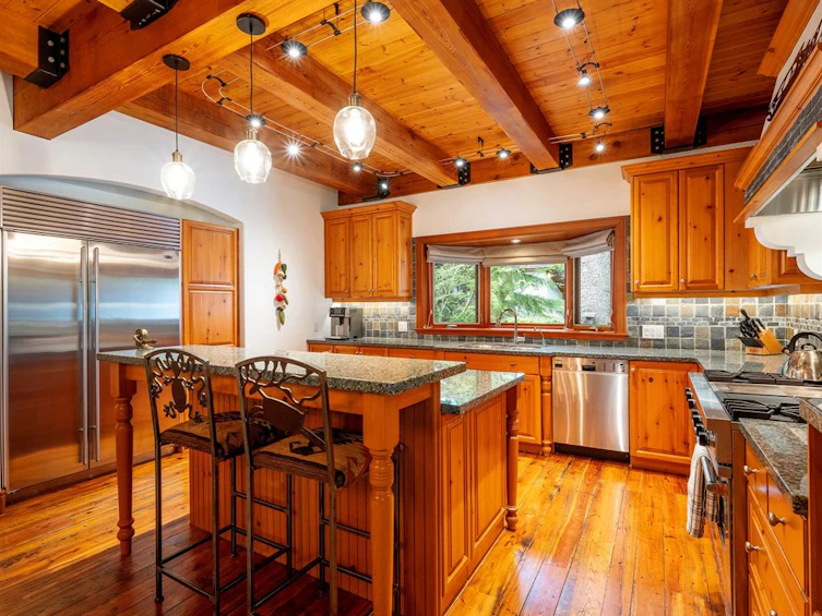 7114 Nesters Road, Whistler, BC, V8E 0E2 - 11