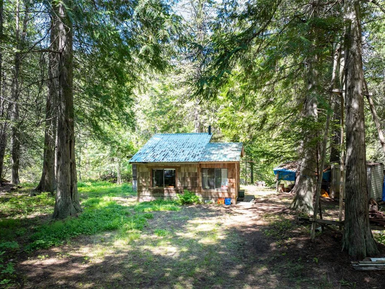 9570 Pemberton Portage Road, Pemberton, BC, V0N 1L0 - 7