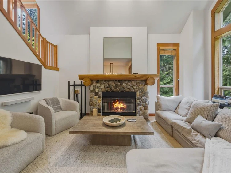 1-4668 Blackcomb Way, Whistler, BC, V8E 0Z2 - 3