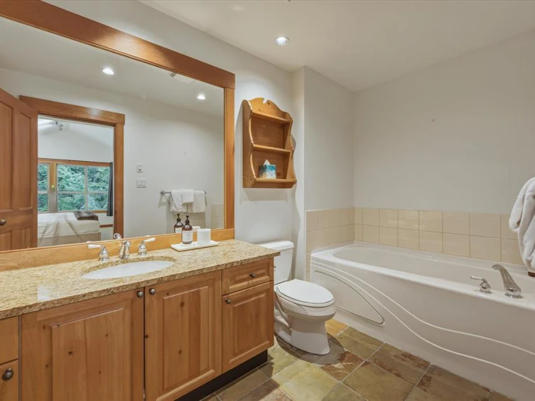 1-4668 Blackcomb Way, Whistler, BC, V8E 0Z2 - 19