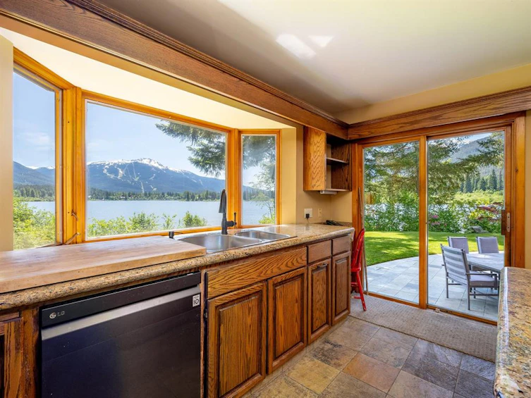 8999 Trudys Landing, Whistler, BC, V8E 0G6 - 8
